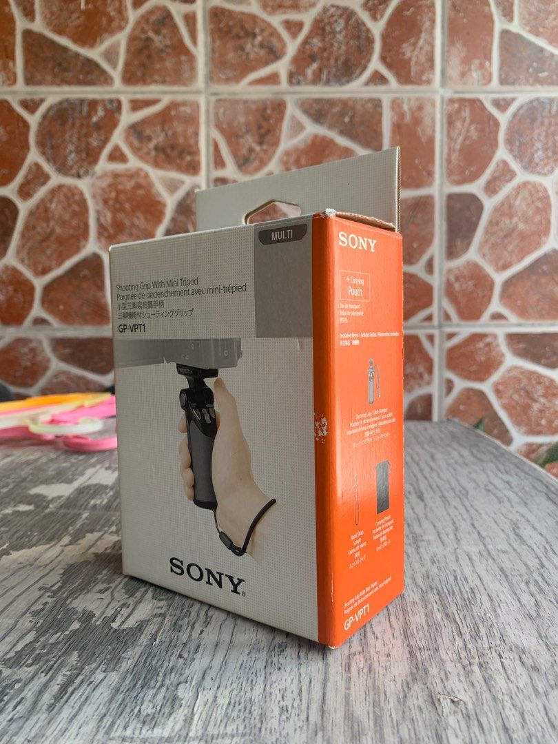Sony Shooting Grip GP-VPT1 (Category: Tripods & Monopods) located in Cavite. Submitted by boggsbognot (Listing ID 1300313681, Image 1). Description: For Sale : Sony GP-VPT1 Shooting Grip with Mini Tripod Brand New from Japan For Sony A6000 series .