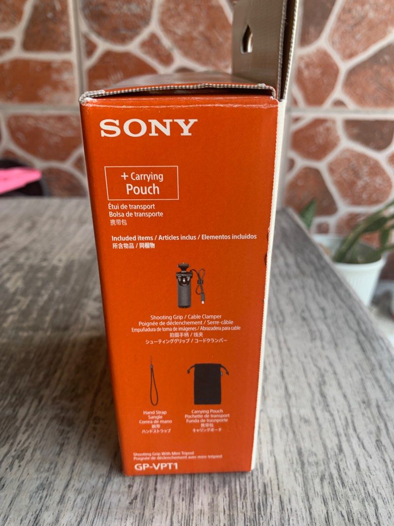 Sony Shooting Grip GP-VPT1 (Category: Tripods & Monopods) located in Cavite. Submitted by boggsbognot (Listing ID 1300313681, Image 3). Description: For Sale : Sony GP-VPT1 Shooting Grip with Mini Tripod Brand New from Japan For Sony A6000 series .