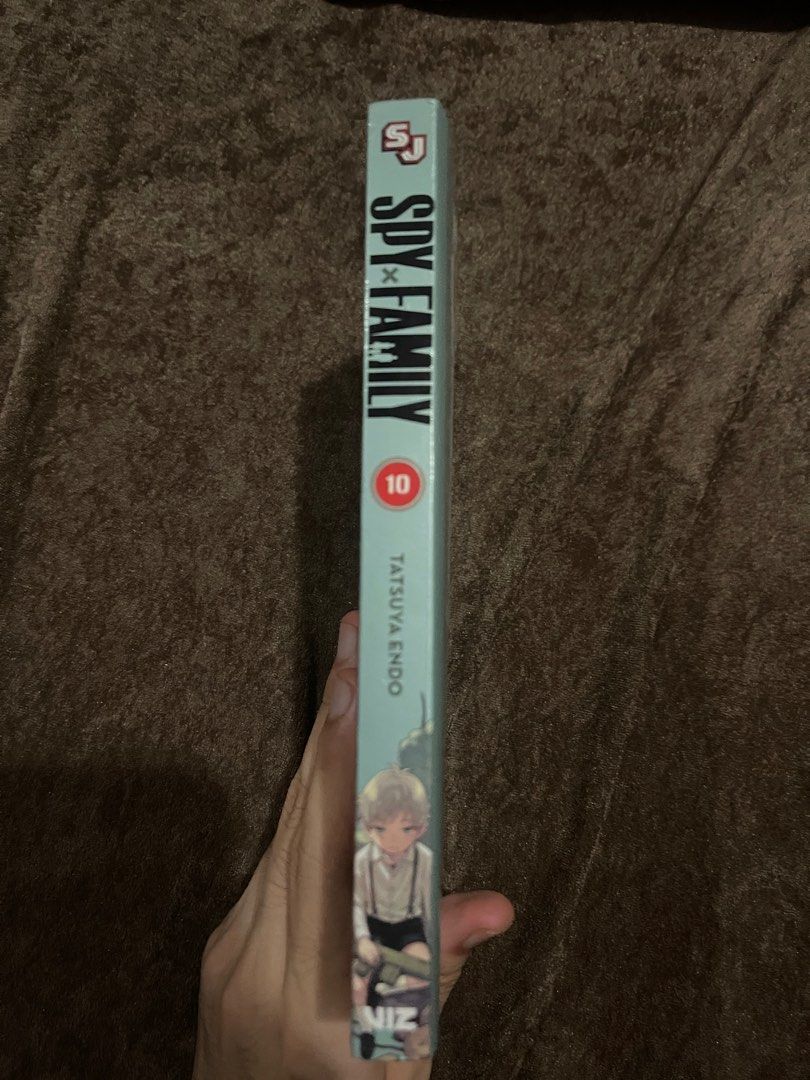 Spy x Family volume 10 (Category: Comics & Manga) located in Quezon City. Submitted by hectorious_123 (Listing ID 1300323658, Image 2). Description: FS RFS: Done reading From 500 to 250 nalangggg Nova QC.