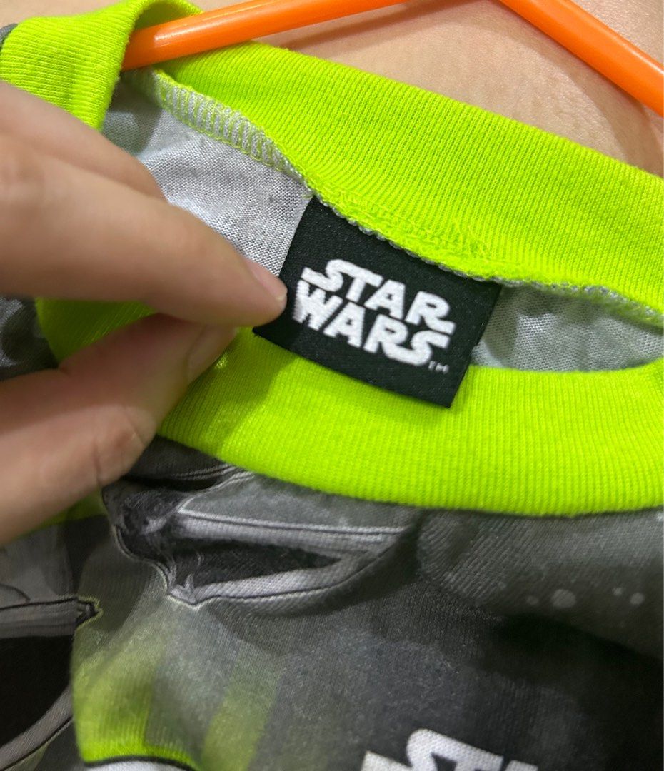Star Wars t-shirt (5-6yrs old) (Category: Babies & Kids Fashion) located in Valenzuela. Submitted by princessjc (Listing ID 1300340668, Image 3). Description: Age : 5-6yrs old No damage 100% polyester Imported from 🇺🇸 .