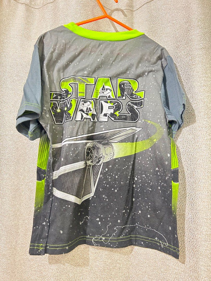 Star Wars t-shirt (5-6yrs old) (Category: Babies & Kids Fashion) located in Valenzuela. Submitted by princessjc (Listing ID 1300340668, Image 2). Description: Age : 5-6yrs old No damage 100% polyester Imported from 🇺🇸 .