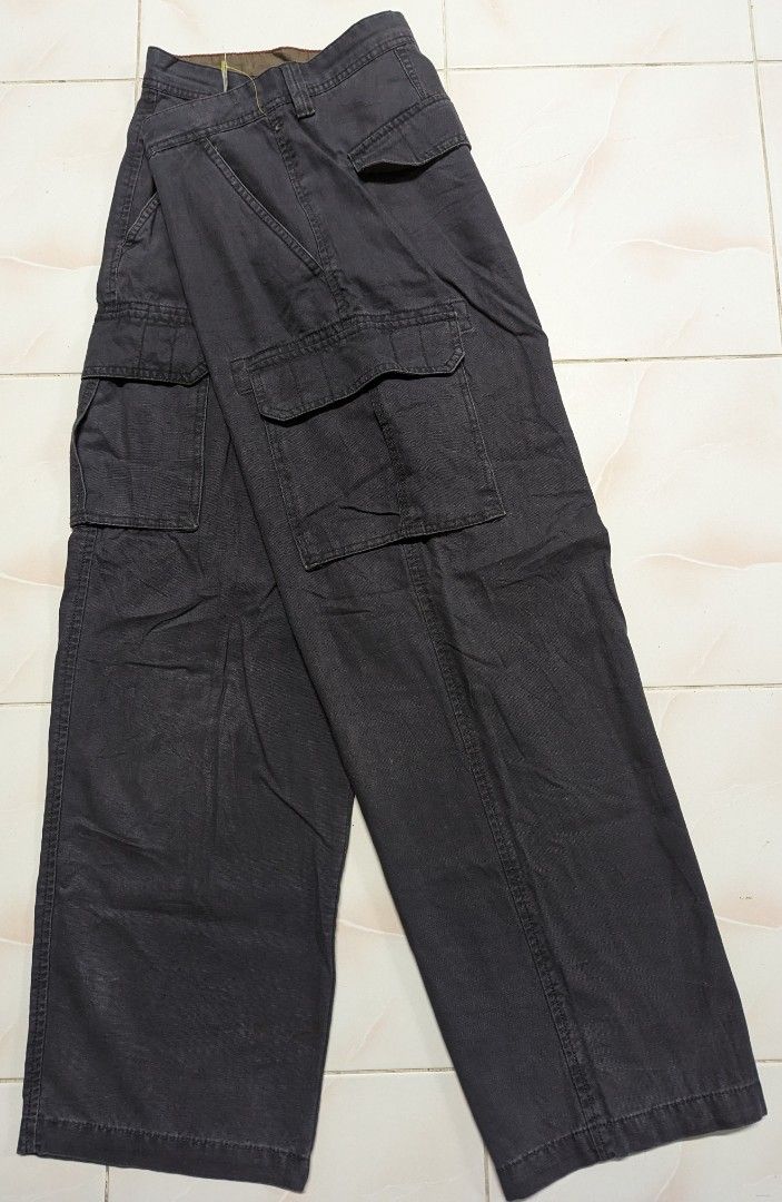 ST.JOHN S BAY CARGO PANTS Men s Fashion Bottoms Trousers on Carousell