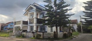 Tagaytay City 2 storey house and lot with 24 hours security P9 Million Clean Title