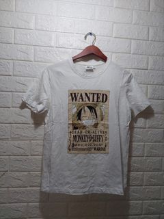 Unisex One Piece Monkey D. Luffy Wanted Printed Shirt Size M w20xl25 Pre-loved