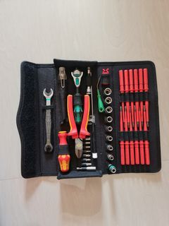 Wera 35 Piece Kraftform Kompakt W 1 Maintenance Tool Kit
with Pouch, VDE Approved