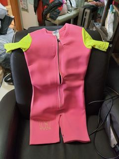 （分類：）位於 。 由 alfredvliu 提交（商品編號 1300384786，圖片 1）。簡介： 。