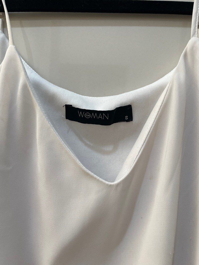White top spaghetti adjustable strap (Category: Others Tops) located in Manila. Submitted by ar_things (Listing ID 1300325918, Image 2). Description: RFS: Extreme decluttering hence all items are at its lowest price. Condition of item is stated above. Please check all the photos for details. 😊 .