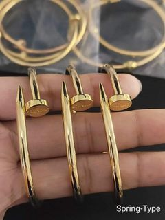 18K Saudi Gold spring type nail bangle