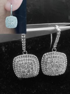 18k white gold 2cts diamond dangling earrings