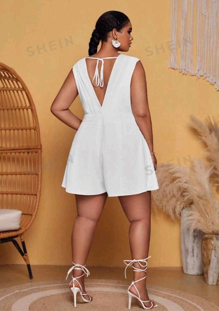 2XL 3XL BRAND NEW Plus size White Vneck sleeveless shorts Romper Playsuit