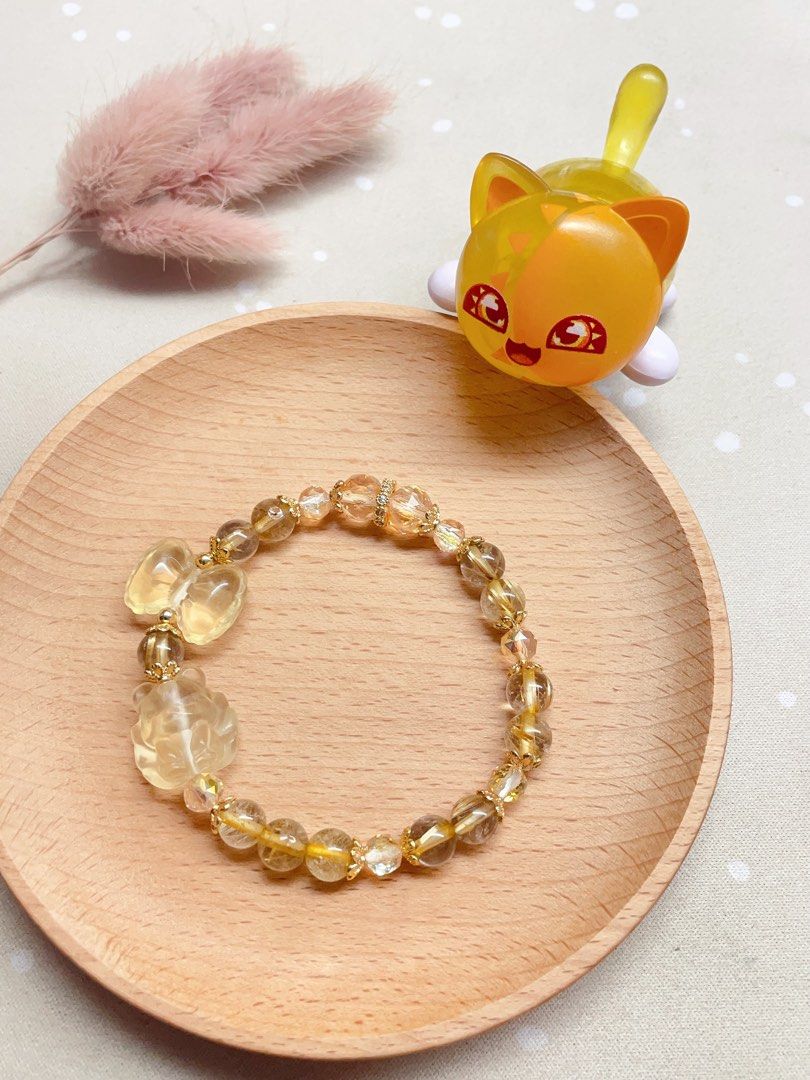 Citrine bracelet with rabbit sign shop