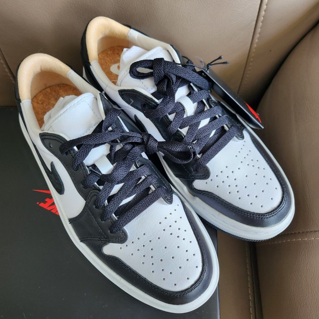 black and white nike platform