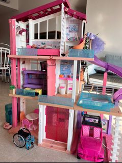 (Category: ) located in . Submitted by annerayner (Listing ID 1300463726, Image 1). Description: .