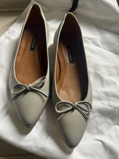 (Category: ) located in . Submitted by rachel_s_closet (Listing ID 1300517888, Image 1). Description: .