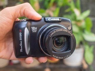 Canon PowerShot SX120 IS Digital Camera Digicam