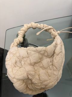 （分類：）位於 。 由 kris7508 提交（商品編號 1300567512，圖片 1）。簡介： 。
