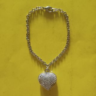 Chain Bracelet with Bejeweled Heart Pendant