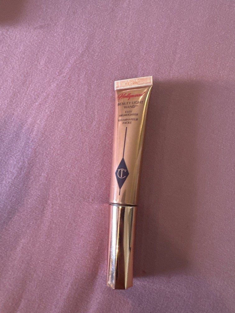 Charlotte tilbury spotlight (Category: Makeup) located in Quezon City. Submitted by destashingmycloset (Listing ID 1300477759, Image 1). Description: .