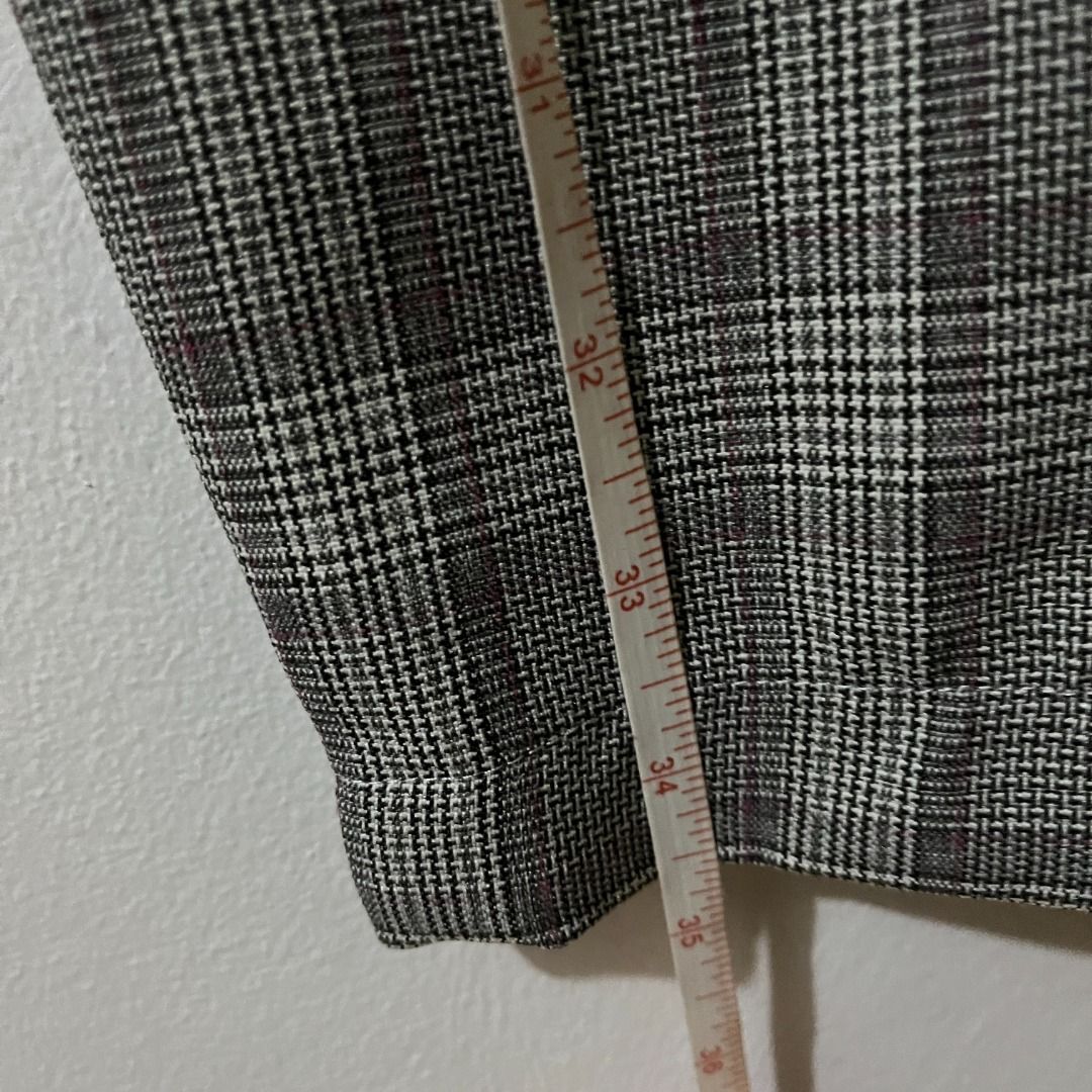 Checkered Trousers (Category: Other Bottoms) located in Muntinlupa City. Submitted by _2nds (Listing ID 1300512889, Image 2). Description: - Lightly used and still in good condition - Free size - garterized back - medyo mahirap na imove yung zipper - Kindly take note that actual color of the product may vary due to lighting - Shipping will be shouldered by the buyer - via Lalamove / Grab / GogoXpress / FlashExpress - Location: Alabang/ Binan & St