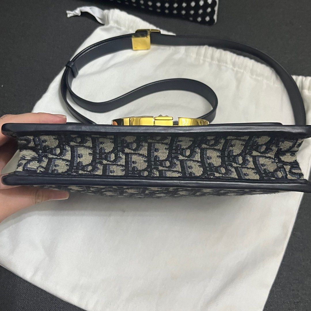 Christian Dior Montaigne 30 (Category: Luxury Bags & Wallets) located in Quezon City. Submitted by rccola__ (Listing ID 1300452071, Image 3). Description: .