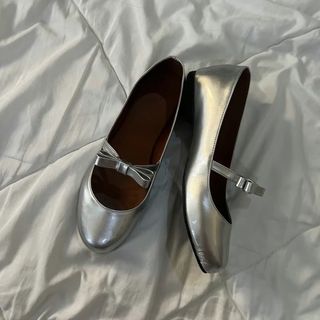 Criza Silver Flat/Doll Shoes