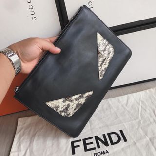 Harga clutch fendi deals