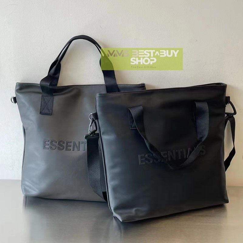 FOG ESSENTIALS TOTE BAG (Category: Tote Bags) located in Manila. Submitted by mms_bestshop (Listing ID 1300509242, Image 1). Description: ✓100% Authentic ✓Color: Black,Grey ✓Inclusions: Tags ,Ziplock, Leather ✓Materials: Nylon, Oxford ✓100% waterproof ✓Limited stock only ✓Cash on pick and cash on delivery are available nationwide Also available same day cash on delivery with Metro manila and near provinces. For legit checking you also visit our f
