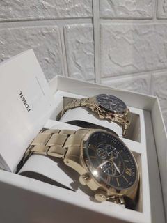 FOSSIL COUPLE WATCH