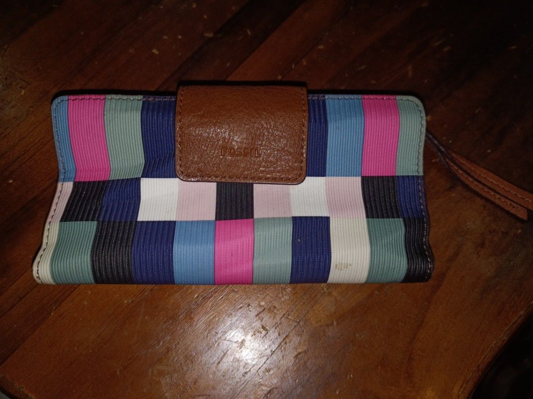 fossil Emma tab clutch