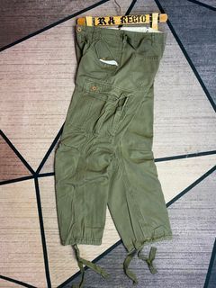 Framboisé Military Green Cargo Pants Size 30