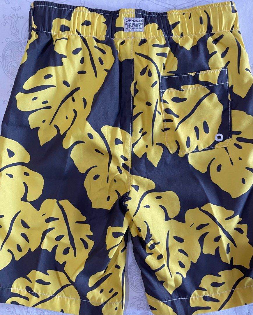 Gap boys swim trunks top