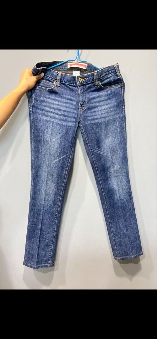 Size 27 gap jeans top