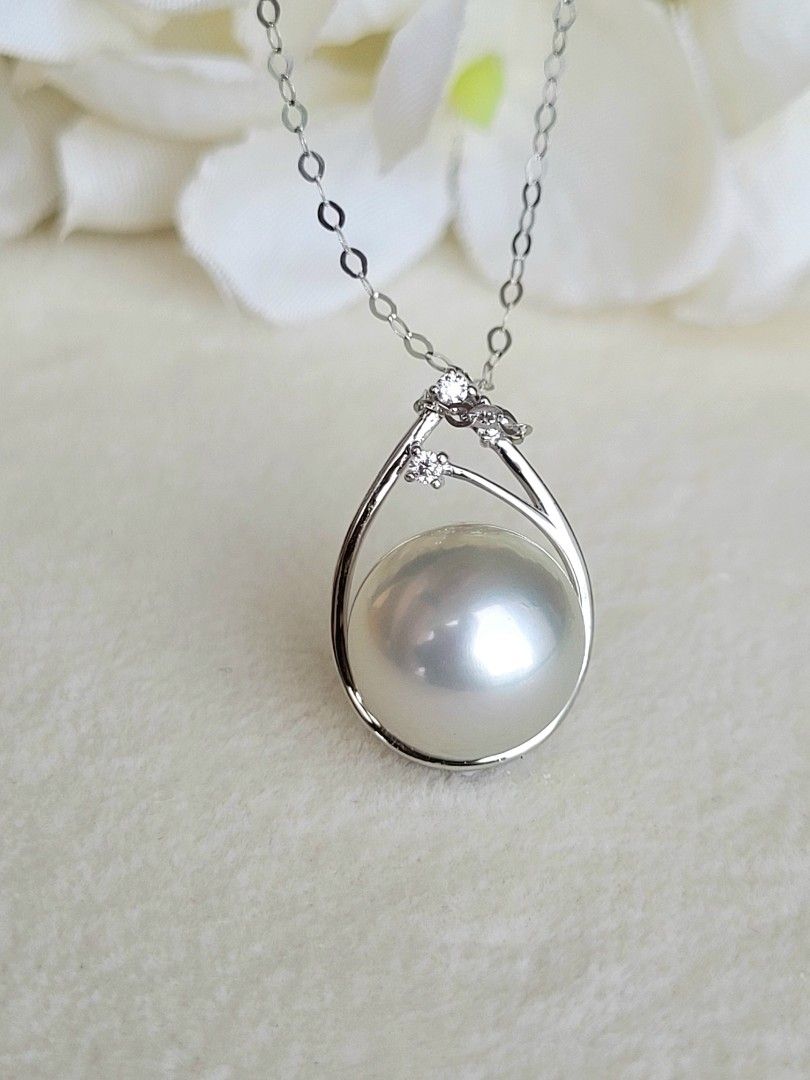 Special Price Genuine 18K White Gold South Sea Silver White Pearl Pendant Necklace