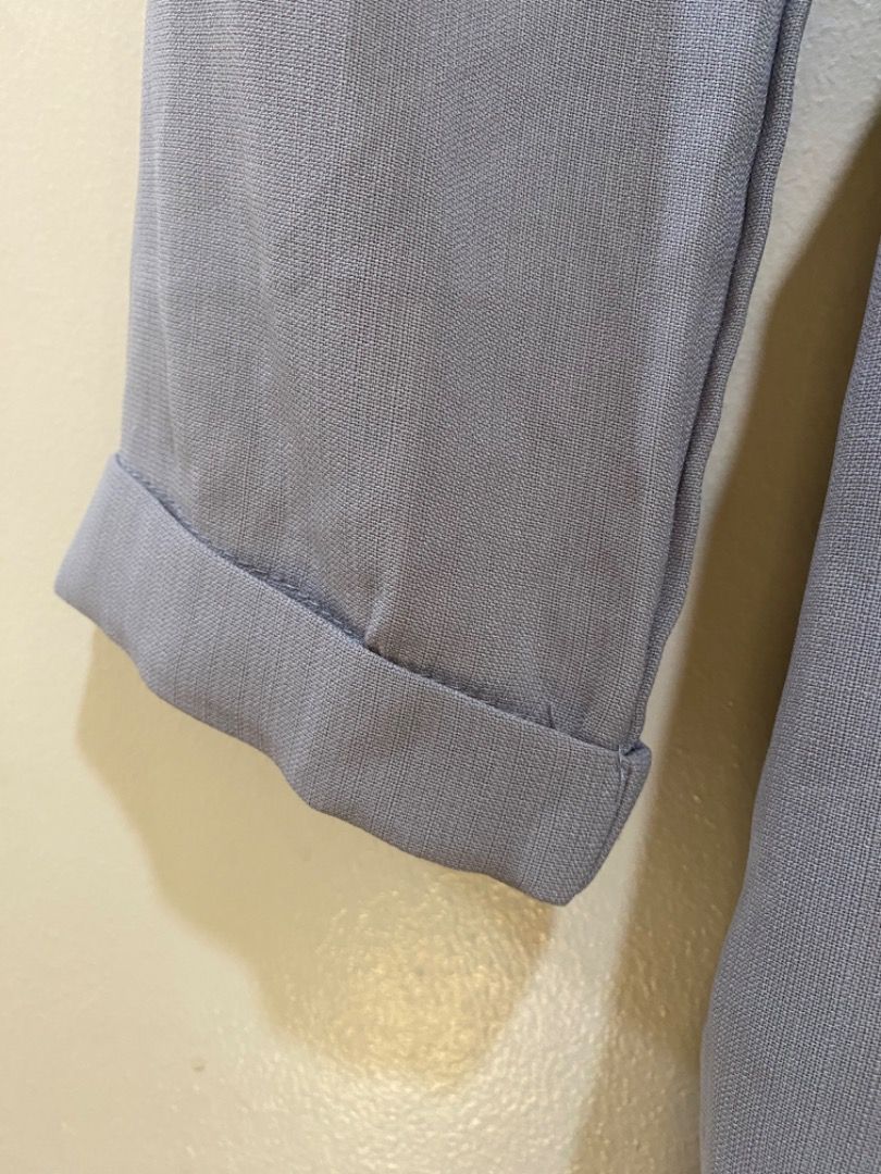 Gray Longsleeve Romper (Category: Rompers) located in Manila. Submitted by janicaking (Listing ID 1300499932, Image 2). Description: Need wash. Size Small.
