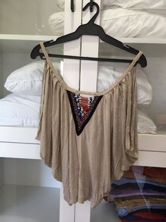 Guess tribal top