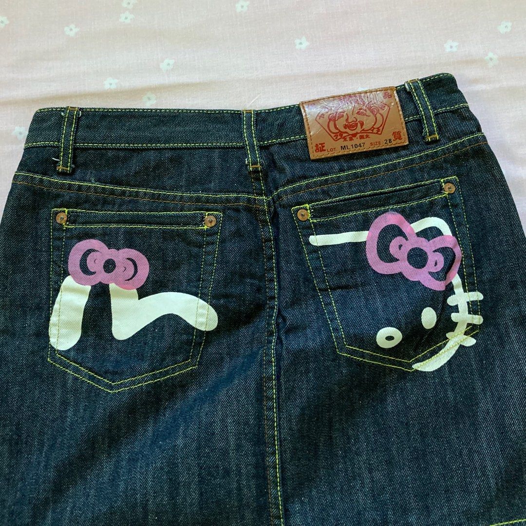 dark denim skirt (Category: Skirts) located in Quezon City. Submitted by _clemi (Listing ID 1300480219, Image 3). Description: .