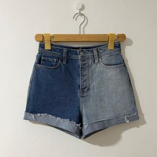 HOLLISTER Two Tone in Mid Wash Blue Folded Raw Hem Style Ultra High Rise Denim Mom Shorts