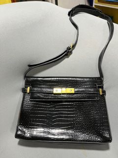 Hq black croc skin leather bag sling or hand bag