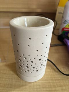 (Category: ) located in . Submitted by esther11235 (Listing ID 1300476863, Image 1). Description: .