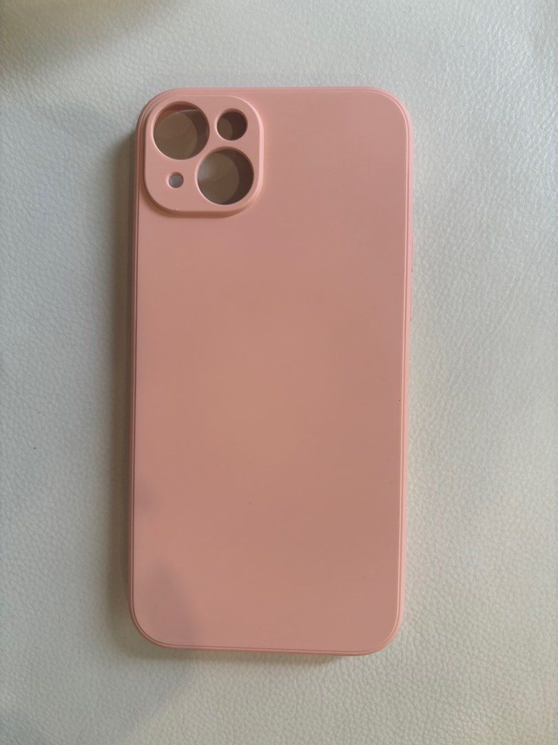 iPhone 15 plus case (Category: Cases & Sleeves) located in Singapore. Submitted by bunnyx2 (Listing ID 1300470621, Image 1). Description: Condition is like new. Used very little as bought another case Made of silicone for better protection .