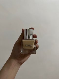 Issy & co active foundation