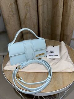 (Kategori: ) berada di . Dikirim oleh yzsneakers_id (ID iklan 1300566030, Gambar 1). Deskripsi: .