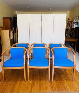 JAPAN SURPLUS FURNITURE 6PCS DINING CHAIRS WITH  ARM REST   SIZE 17.5L-20.5L x 17W x 17.5H in inches 12"SANDALAN HEIGHT  14"ARM REST FG008  (AS-IS ITEM) IN GOOD CONDITION