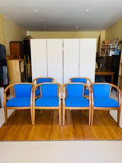 JAPAN SURPLUS FURNITURE 6PCS DINING CHAIRS WITH  ARM REST   SIZE 17.5L-20.5L x 17W x 17.5H in inches 12"SANDALAN HEIGHT  14"ARM REST FG008  (AS-IS ITEM) IN GOOD CONDITION