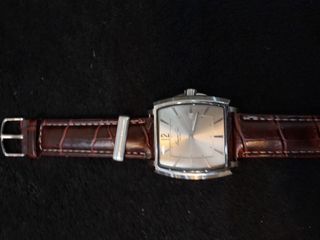 Kenneth Cole  leather  Executive Watch