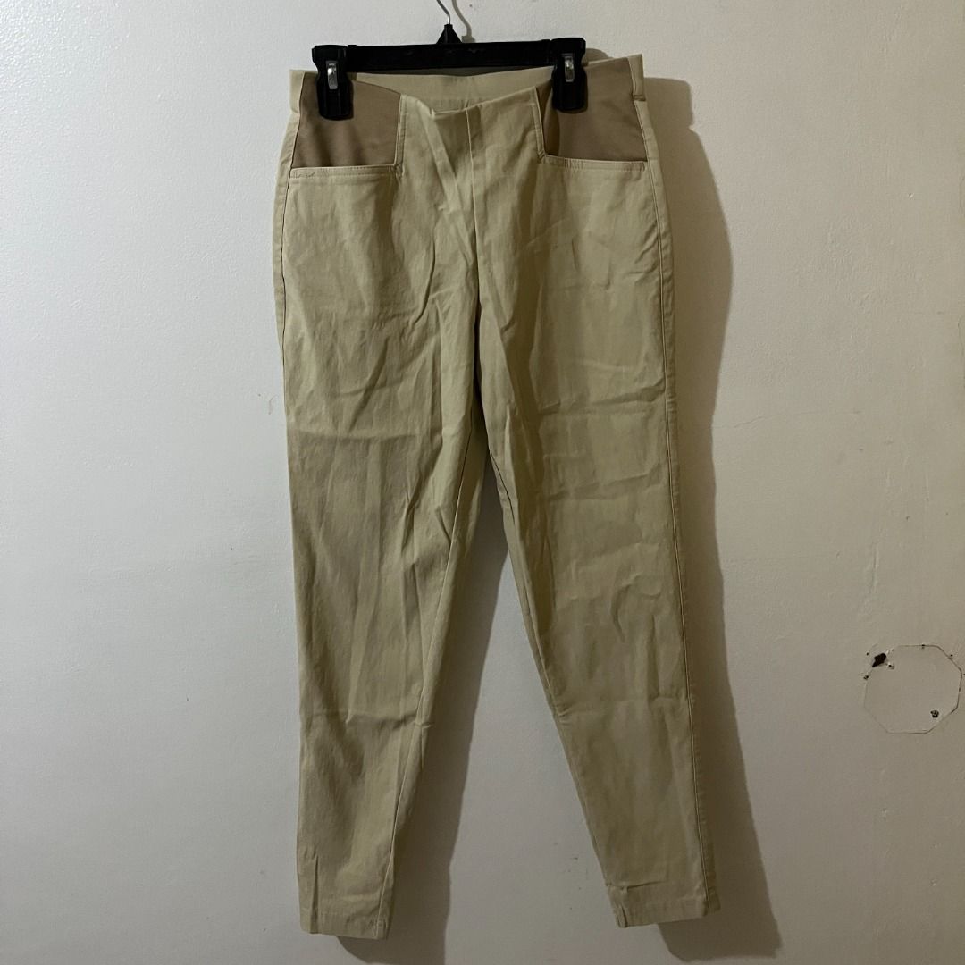 Khaki Pants (Category: Other Bottoms) located in Muntinlupa City. Submitted by _2nds (Listing ID 1300511960, Image 1). Description: - Used once and still in very good condition - Brand is Eve and Co - Size 24-27. Very stretchy material - Kindly take note that actual color of the product may vary due to lighting - Shipping will be shouldered by the buyer - via Lalamove / Grab / GogoXpress / FlashExpress - Location: Alabang/ Binan & Sta. Rosa Lagun