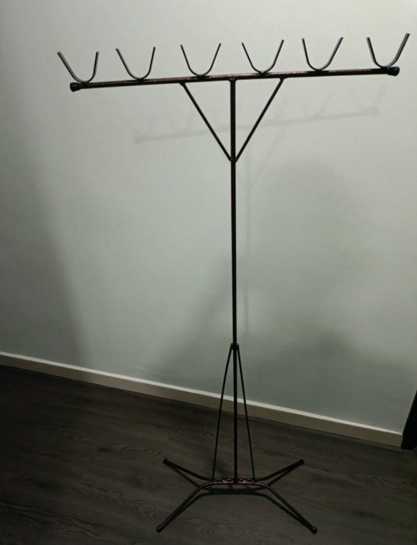 Laundry rack (Category: Bathroom & Kitchen Fixtures) located in Singapore. Submitted by scarface85_252 (Listing ID 1300536619, Image 1). Description: 2 wrought iron.