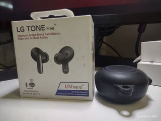 LG Tone Free FP9 Bluetooth Noise Cancelling Headset Complete Set
