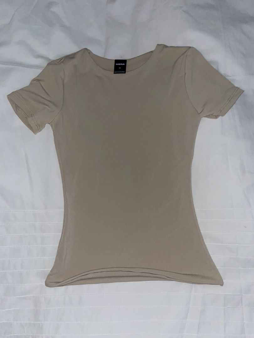 Mera top (Category: Shirts) located in Las Pinas. Submitted by piecesbyja (Listing ID 1300490076, Image 1). Description: .