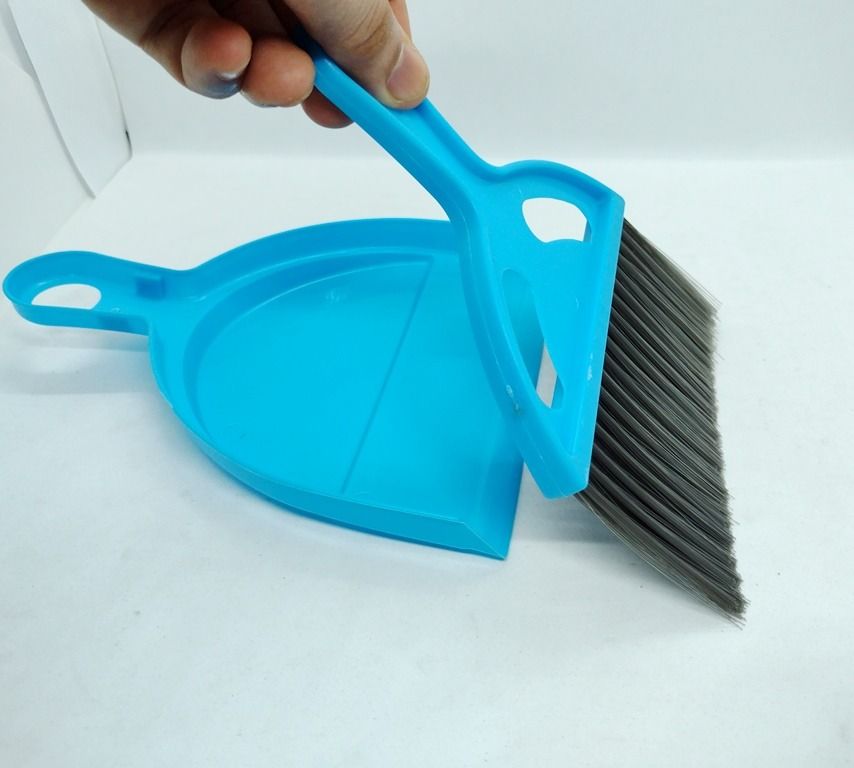 Mini Broom & Dustpan (Category: Cleaning Tools & Supplies) located in Quezon City. Submitted by mondy_mond (Listing ID 1300542762, Image 3). Description: Reason For Selling (RFS): Overstock, de-cluttering This Mini Broom & Dustpan... *Great for dusting & sweeping clutters, trash off worktable *With snap-on groove to store broom (see image #4) *Space-saving, lightweight, slim-type *Unbreakable plastic material *Strong bristles *With hole for hangi